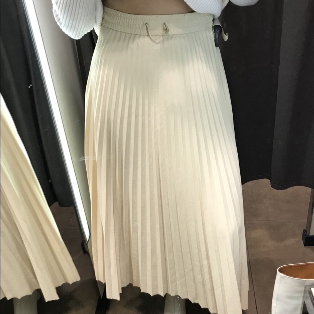 zara PLEATED HIGH WAISTED SKIRT Water-repellent BN - Picture 4 of 11